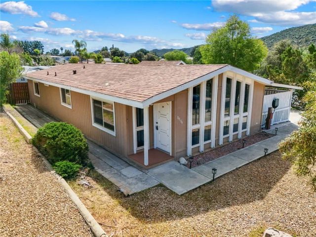 34164 Harrow Hill Road, Wildomar, CA 92595