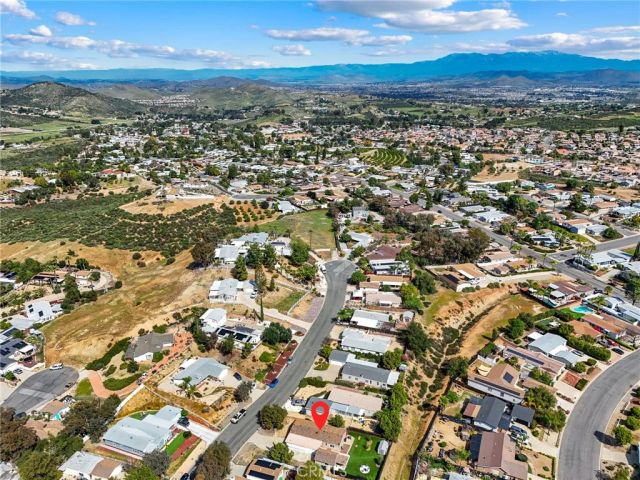 34164 Harrow Hill Road, Wildomar, CA 92595