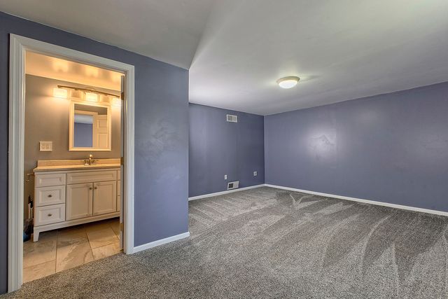 140 Keck Lane, Ruffs Dale, PA 15679