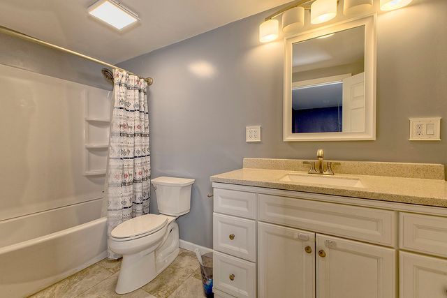 140 Keck Lane, Ruffs Dale, PA 15679