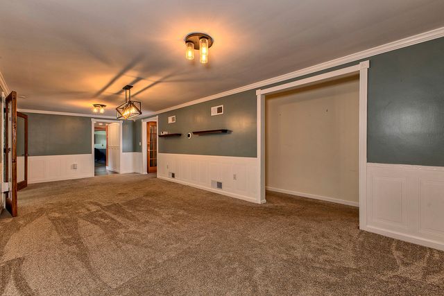 140 Keck Lane, Ruffs Dale, PA 15679