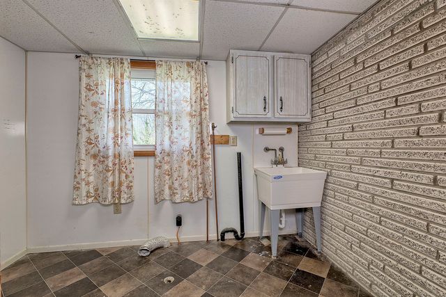 140 Keck Lane, Ruffs Dale, PA 15679