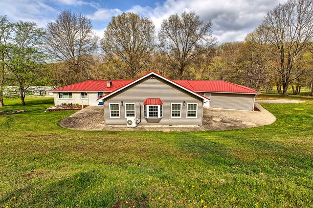 140 Keck Lane, Ruffs Dale, PA 15679