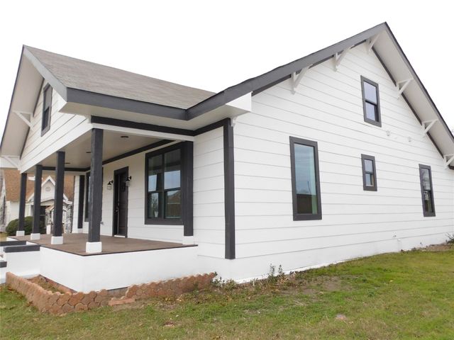 404 N Magnolia Avenue, Hubbard, TX 76648