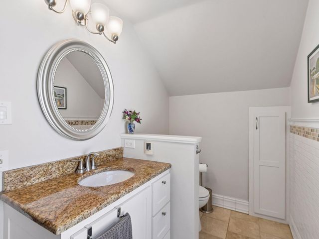 5525 Upton Avenue S, Minneapolis, MN 55410