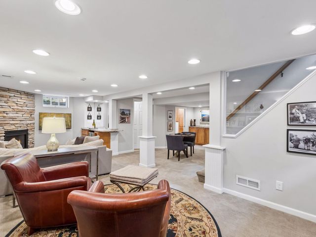 5525 Upton Avenue S, Minneapolis, MN 55410