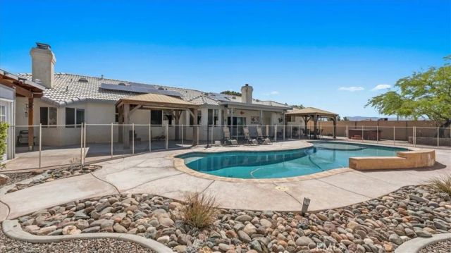 17112 Century Plant, Apple Valley, CA 92307