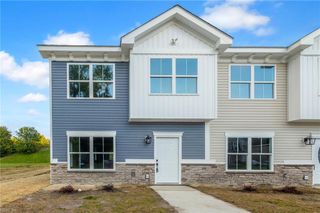 1008 Oldwood ST, Chesapeake, VA 23324