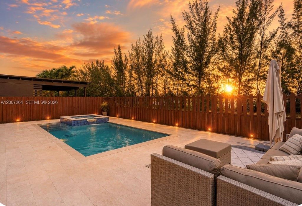 9830 NW 86 Terrace, Doral, FL 33178