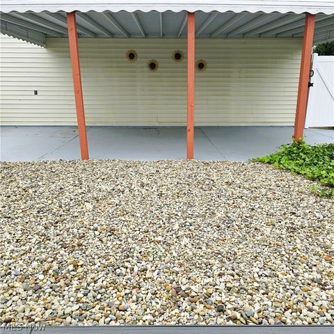 6113 Carol Drive, Brook Park, OH 44142