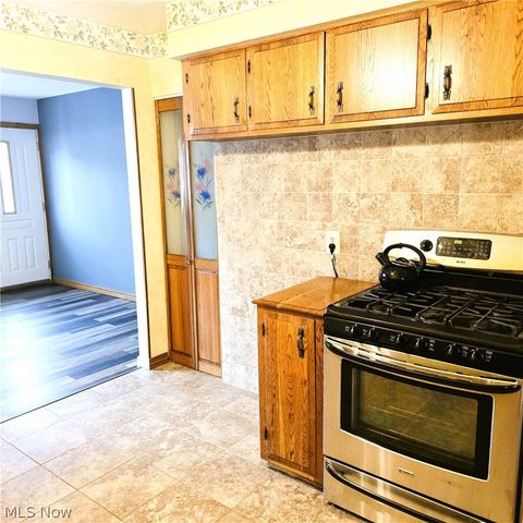 6113 Carol Drive, Brook Park, OH 44142
