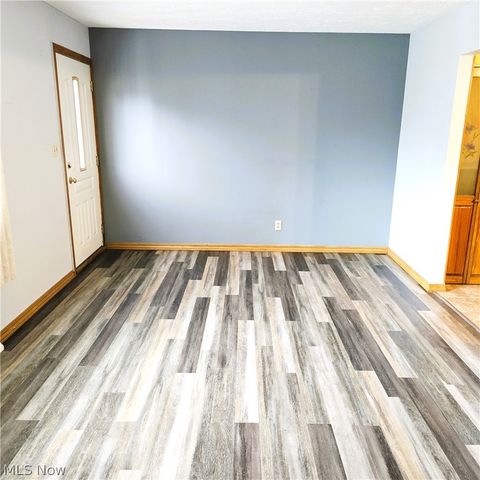 6113 Carol Drive, Brook Park, OH 44142