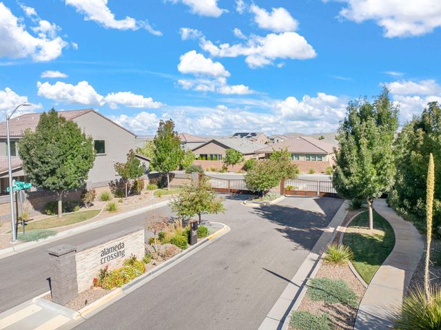 6309 Alpenglow Trail NE, Albuquerque, NM 87113