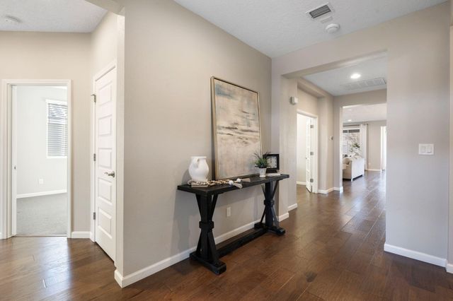 6309 Alpenglow Trail NE, Albuquerque, NM 87113