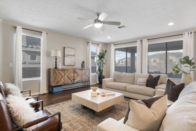 6309 Alpenglow Trail NE, Albuquerque, NM 87113