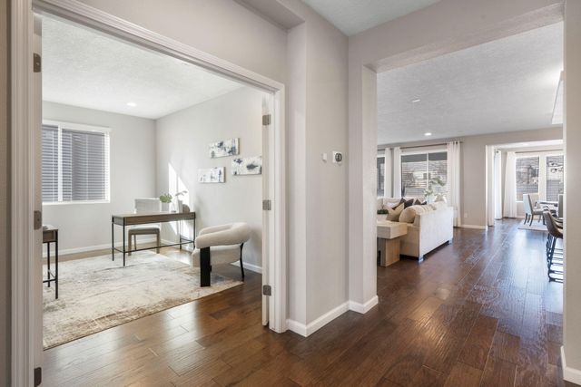 6309 Alpenglow Trail NE, Albuquerque, NM 87113