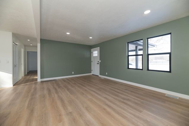 70908 Elkhart Road, Edwardsburg, MI 49112