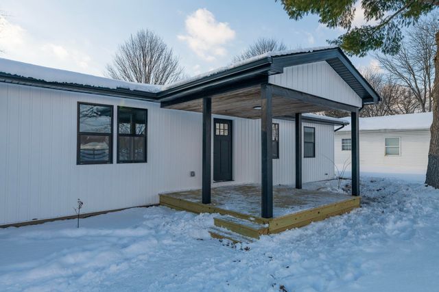 70908 Elkhart Road, Edwardsburg, MI 49112