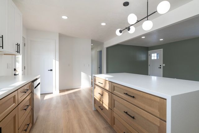 70908 Elkhart Road, Edwardsburg, MI 49112