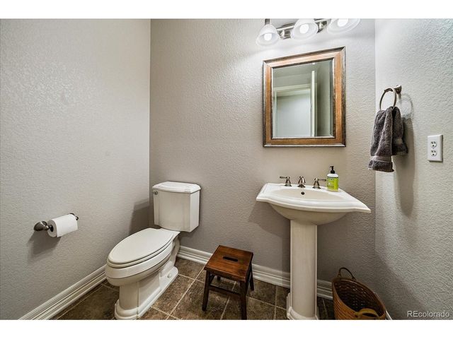 7560 S Eaton Park Way, Aurora, CO 80016