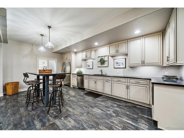 7560 S Eaton Park Way, Aurora, CO 80016