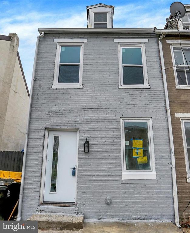 1341 HOWARD ST, Harrisburg, PA 17104