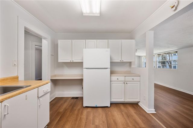 301 E PARK STREET, Lakeland, FL 33803