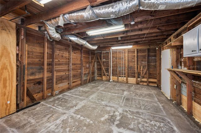 301 E PARK STREET, Lakeland, FL 33803