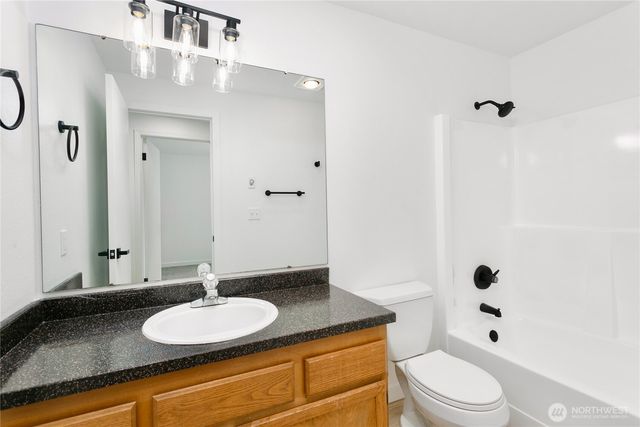 16318 119th Avenue Ct E, Puyallup, WA 98374