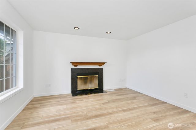 16318 119th Avenue Ct E, Puyallup, WA 98374