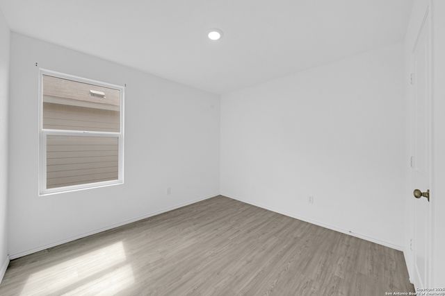 242 AMBUSH RDG, San Antonio, TX 78220
