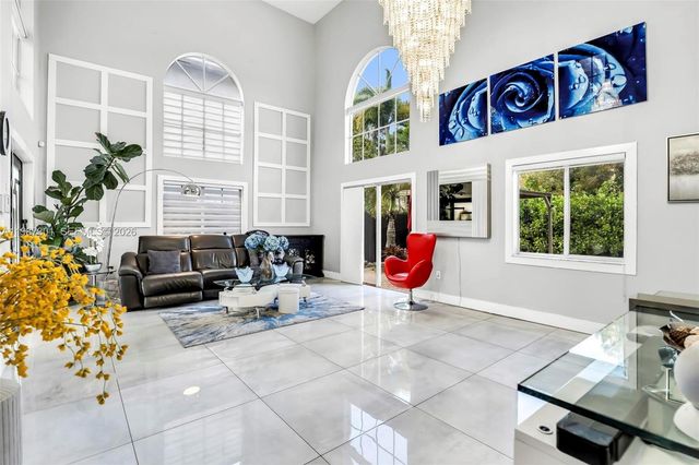 12940 SW 142nd Ter, Miami, FL 33186