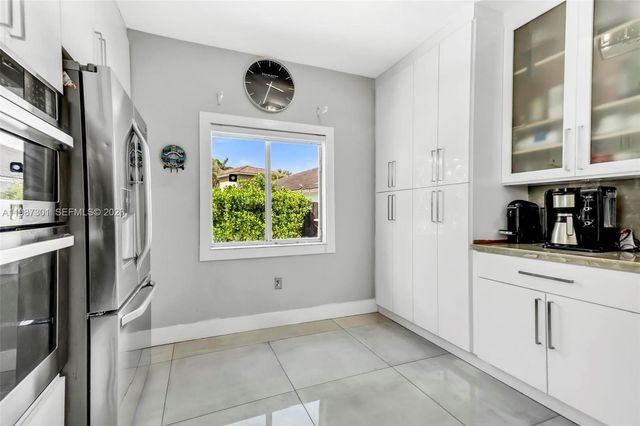 12940 SW 142nd Ter, Miami, FL 33186