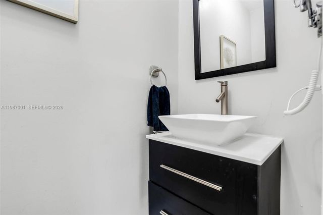 12940 SW 142nd Ter, Miami, FL 33186