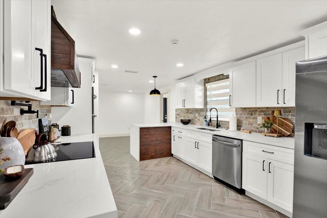 4745 GUARDIAN AVENUE, Holiday, FL 34690