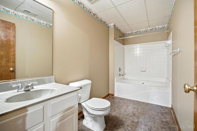 4479 Pond Meadows Court, Mason, OH 45040