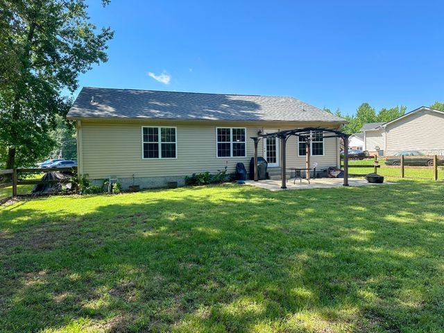 1004 Ryan Ct, Lebanon, TN 37087