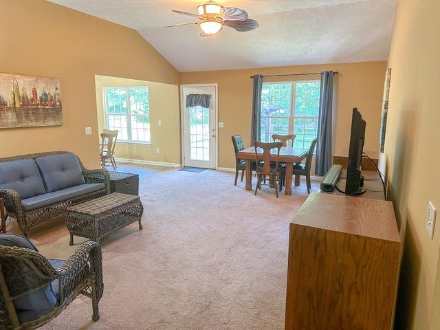 1004 Ryan Ct, Lebanon, TN 37087