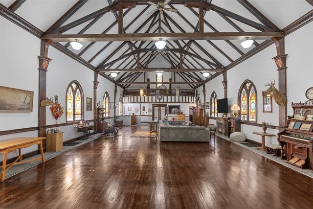 230 E Market Street, Lisbon, IA 52253