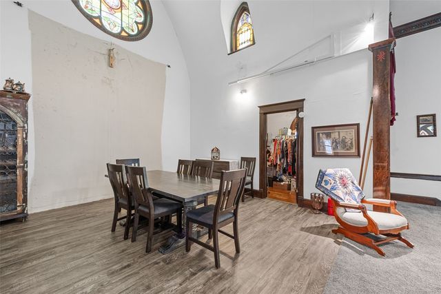 230 E Market Street, Lisbon, IA 52253