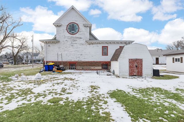 230 E Market Street, Lisbon, IA 52253