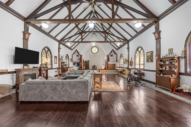 230 E Market Street, Lisbon, IA 52253