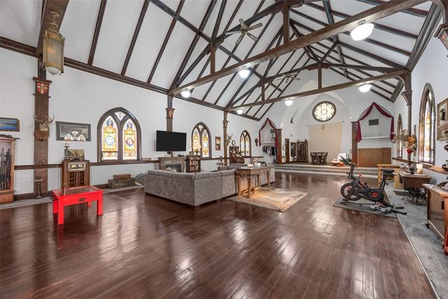 230 E Market Street, Lisbon, IA 52253