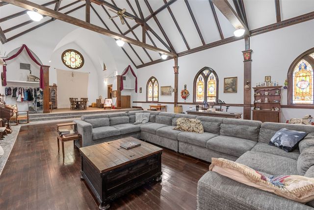 230 E Market Street, Lisbon, IA 52253