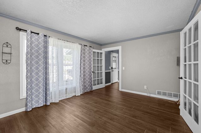 3027 Kelling Street, Davenport, IA 52804