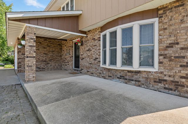 3027 Kelling Street, Davenport, IA 52804