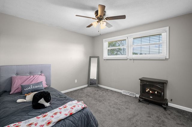 3027 Kelling Street, Davenport, IA 52804