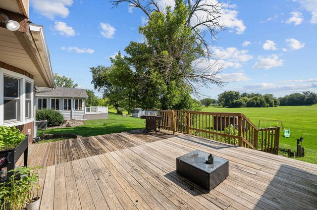 3027 Kelling Street, Davenport, IA 52804