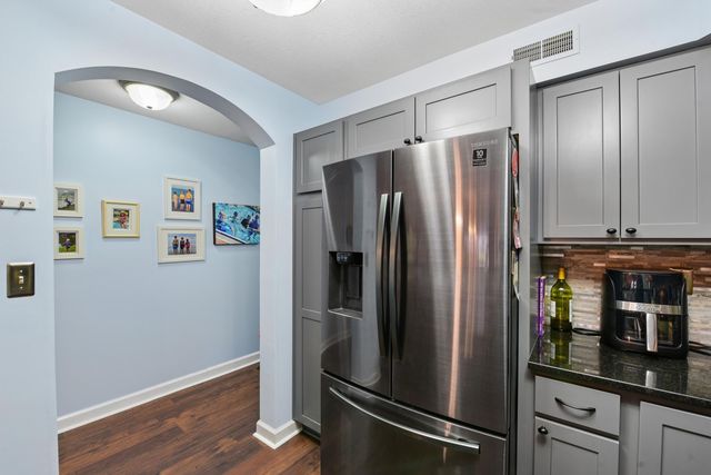 799 Slate View, Newport, KY 41076