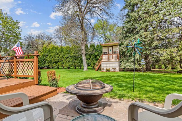 9644 107th Avenue N, Maple Grove, MN 55369